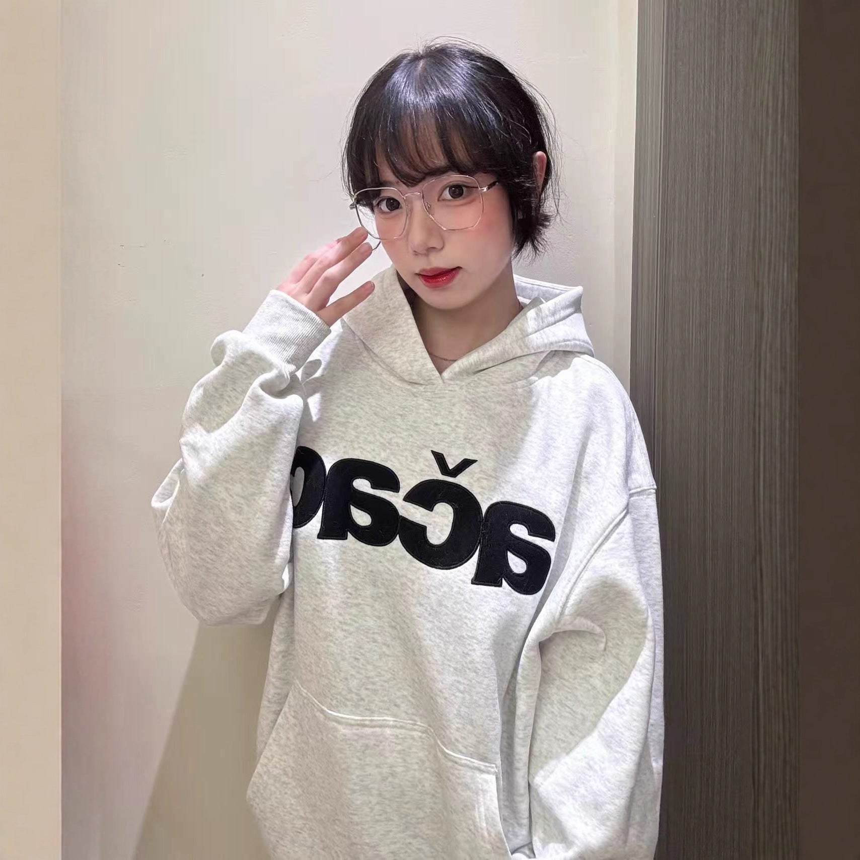 Chic Gray Hooded Sweatshirt for Women,Small Batch Letter Embroidery Pullover Long Sleeve Top